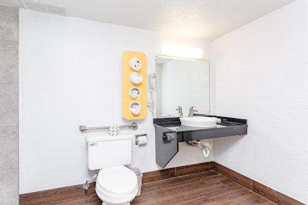 Foto van 2 tweepersoonsbedden | Roken toegestaan - Vakantiehuis in Columbus OH - BathRoom