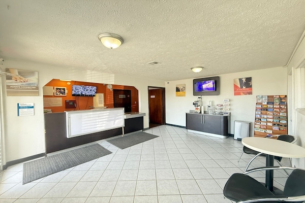 Foto van 2 tweepersoonsbedden | Roken toegestaan - Vakantiehuis in Columbus OH - HallReception