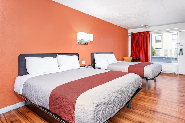 Foto van 2 tweepersoonsbedden | Rookvrij - Vakantiehuis in Columbus OH - BedRoom
