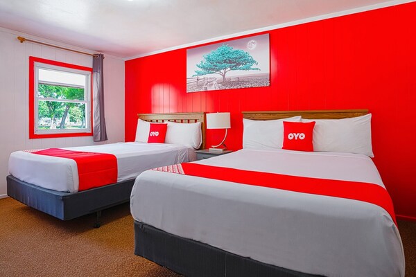 Foto van 2 Queensize bedden | Lamberton - Vakantiehuis in Lamberton - BedRoom