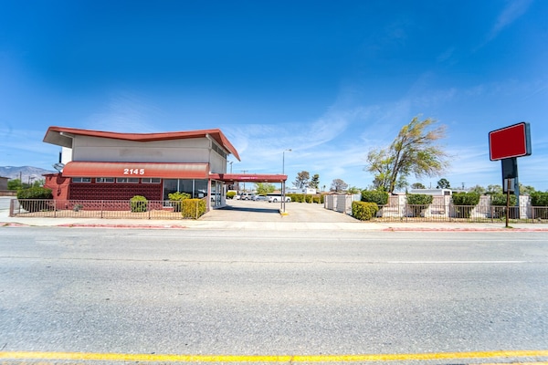 Foto van 2 tweepersoonsbedden | Rookvrij - Vakantiehuis in Mojave CA - ExteriorSummer