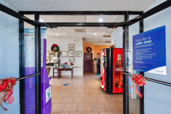 Foto van 2 tweepersoonsbedden | Niet roken - Vakantiehuis in Columbia - HallReception