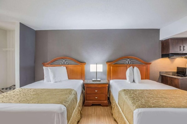 Foto van 2 Volledig Bed Met Kitchenette Niet-roken - Vakantiehuis in Orlando FL - BedRoom