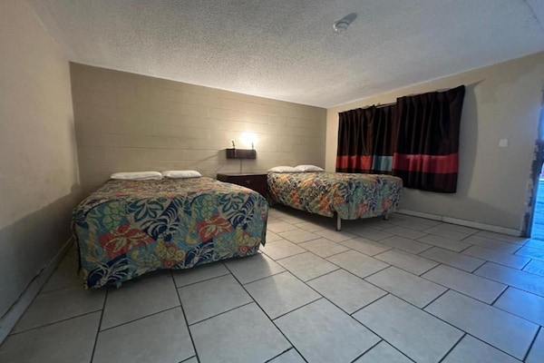 Foto van 2 tweepersoonsbedden | Roken toegestaan | Orlando - Vakantiehuis in Orlando FL - Facilities