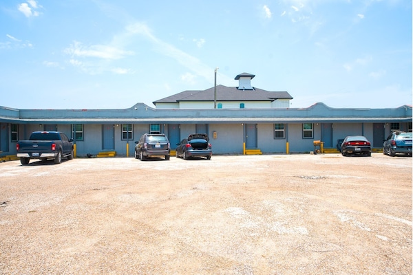 Foto van 2 tweepersoonsbedden | Roken toegestaan | Corpus Christi, Texas - parking