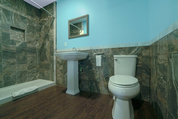 Foto van 2 tweepersoonsbedden met kitchenette - Vakantiehuis in Corpus Christi TX - BathRoom