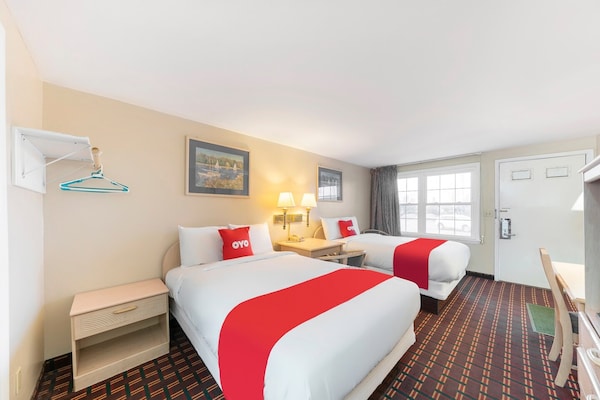 Foto van 2 tweepersoonsbedden | Rookvrij - Vakantiehuis in Seneca Falls NY - BedRoom