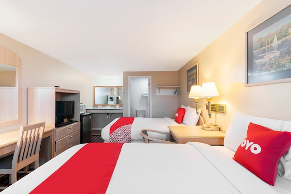 Foto van 2 tweepersoonsbedden | Rookvrij - Vakantiehuis in Seneca Falls NY - BedRoom