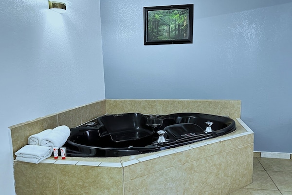 Foto van 2 tweepersoonsbedden (queensize) | Roken mogelijk - Vakantiehuis in Three Rivers TX - BedRoom