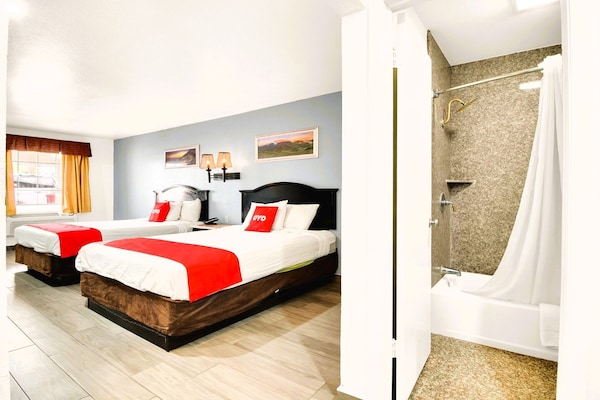 Foto van 2 tweepersoonsbedden (queensize) | Roken mogelijk - Vakantiehuis in Three Rivers TX - BedRoom