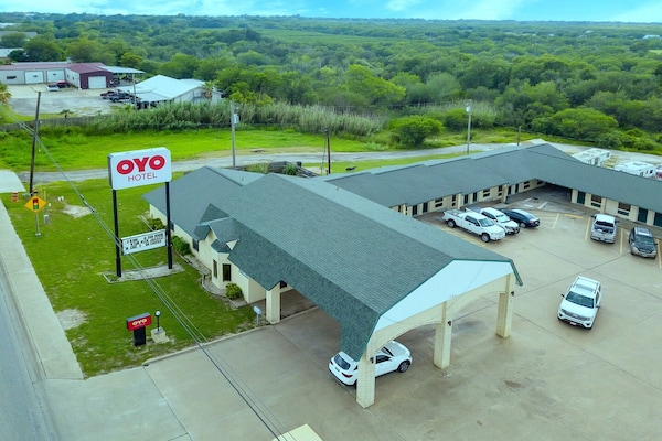 Foto van 2 tweepersoonsbedden (queensize) | Roken mogelijk - Vakantiehuis in Three Rivers TX - ExteriorSummer