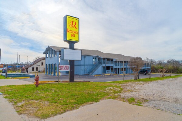 Foto van 2 Queensize bedden, niet-roken - Vakantiehuis in Three Rivers TX - Facilities