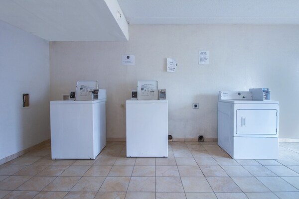 Foto van 2 Volle Bedden Met Kitchenette - Vakantiehuis in Tulsa - Facilities