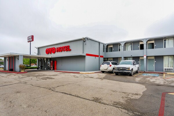 Foto van 2 Queensize bedden | Niet roken - Vakantiehuis in Wichita Falls TX - ExteriorSummer