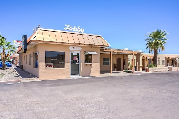 Foto van Yuma AZ | 3 Queensize bedden - Vakantiehuis in Yuma AZ - ExteriorSummer