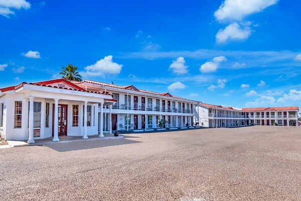 Foto van 2 tweepersoonsbedden (queensize) | NSMK | Yuma, Arizona - Outdoor