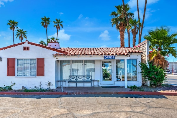 Foto van 2 tweepersoonsbedden (queensize) | NSMK | Yuma, Arizona - Outdoor