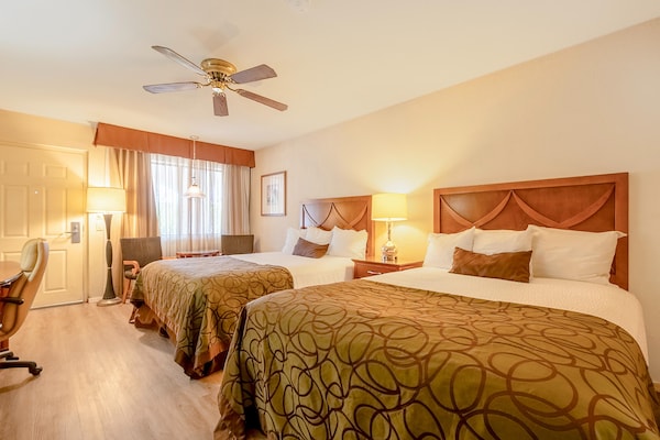 Foto van 2 tweepersoonsbedden (queensize) | NSMK | Yuma, Arizona - BedRoom