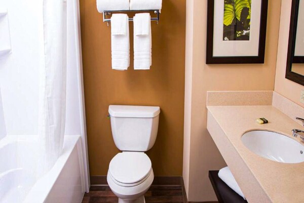 Foto van 2 Tweepersoonsbedden | Niet-roken, Keuken - Vakantiehuis in Huntsville AL - BathRoom