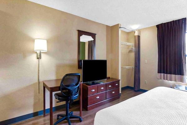 Foto van 1 Queensize Bed | Niet-roken, Keuken - Vakantiehuis in Huntsville AL - Facilities