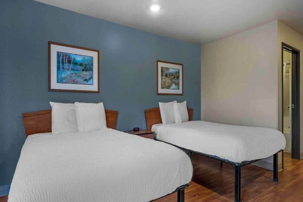 Foto van 2 Tweepersoonsbedden | Roken, Keuken - Vakantiehuis in Bossier City - BedRoom