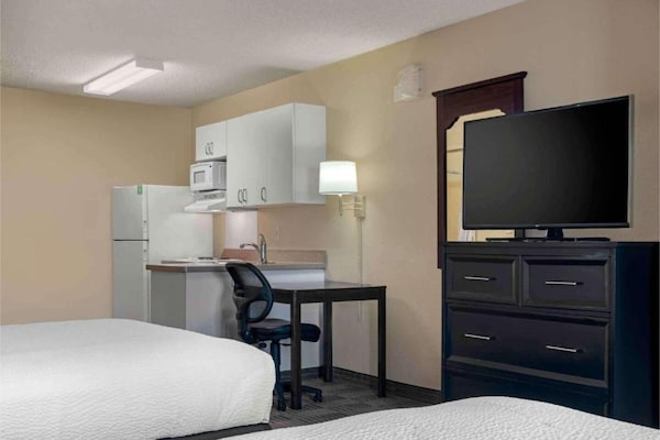 Foto van Studio 6 Sacramento | Gezellige 2 slaapkamers | NSMK | Keuken - BedRoom