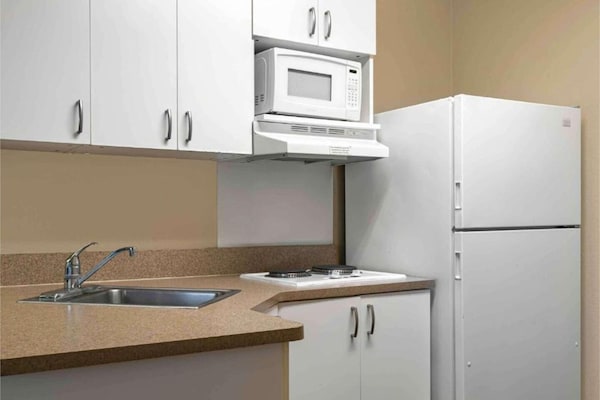Foto van Studio 6 Sacramento|1 Queen|ADA|RI Douche|RK|Keuken - Facilities
