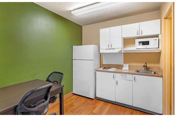 Foto van 1 Queensize Bed | Niet-roken, Keuken - Vakantiehuis in Sacramento CA - Kitchen