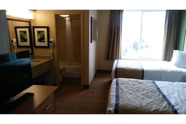 Foto van 2 Tweepersoonsbedden | Suite, Niet-roken, Keuken - Vakantiehuis in Jacksonville - BedRoom