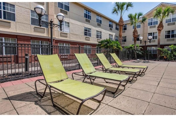 Foto van 2 Tweepersoonsbedden | Suite, Niet-roken, Keuken - Vakantiehuis in Jacksonville - ExteriorSummer