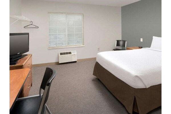 Foto van 1 Tweepersoonsbed | Ada/bad/roken/keuken - Vakantiehuis in Wichita KS - BedRoom