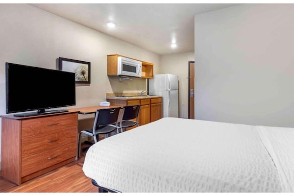 Foto van 1 Tweepersoonsbed | Ada/bad/niet-roken/keuken - Vakantiehuis in Shreveport LA - BedRoom