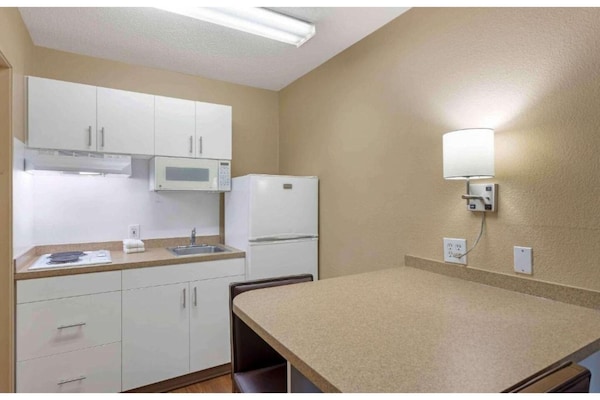 Foto van 1 Queensize Bed | Niet-roken, Keuken - Vakantiehuis in Baltimore MD - Kitchen