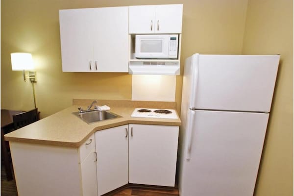 Foto van 1 Kingsize Bed | Suite, Nsmk, Keuken, Slaapbank - Vakantiehuis in Minneapolis MN - Kitchen
