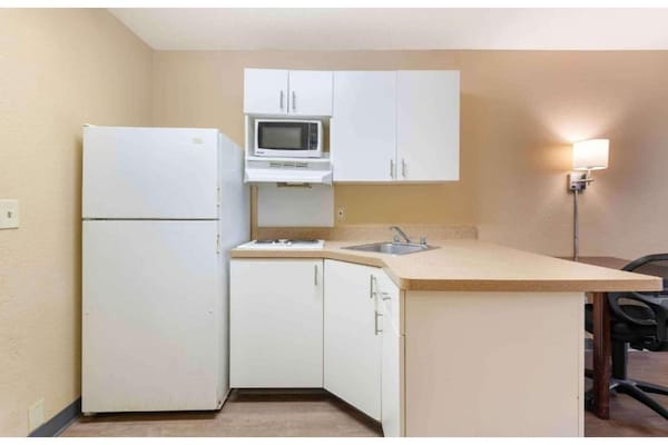 Foto van 1 Queensize Bed | Niet-roken, Keuken - Vakantiehuis in Minneapolis MN - Kitchen