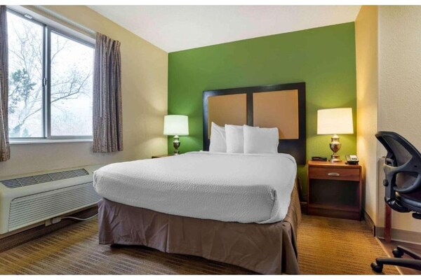Foto van 1 Kingsize Bed | Toegankelijk Voor Gehoor, Keuken - Vakantiehuis in Jackson - BedRoom
