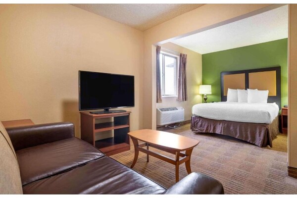 Foto van 1 Kingsize Bed | Toegankelijk Voor Gehoor, Keuken - Vakantiehuis in Jackson - BedRoom
