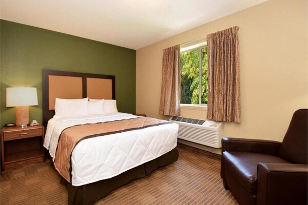 Foto van 1 Kingsize Bed | Toegankelijk Voor Gehoor, Keuken - Vakantiehuis in Jackson - BedRoom