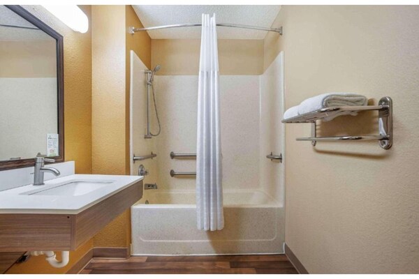 Foto van 1 Kingsize Bed | Toegankelijk Voor Gehoor, Keuken - Vakantiehuis in Jackson - BathRoom