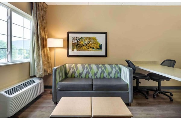 Foto van Gezellige Queen Suite, Nsmk Keuken | Studio 6 Fishkill - Facilities