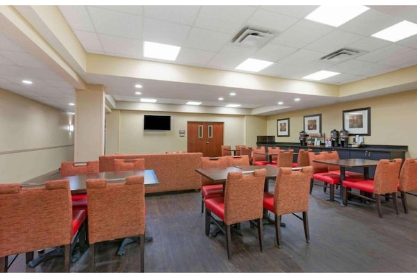 Foto van 1 Kingsize Bed | Niet-roken, Keuken - Vakantiehuis in Findlay OH - Facilities