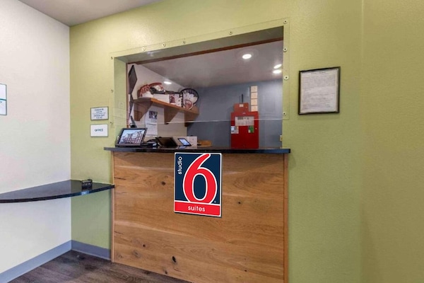 Foto van 2 Tweepersoonsbedden | Roken, Keuken - Vakantiehuis in Oklahoma City OK - FloorPlan