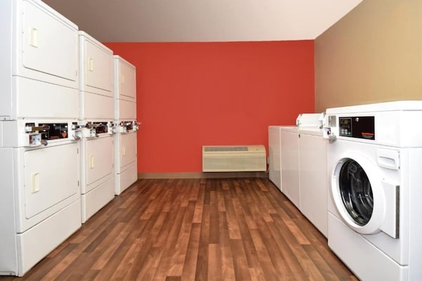 Foto van 1 Queensize Bed | Niet-roken, Keuken, Slaapbank - Vakantiehuis in Philadelphia - Facilities
