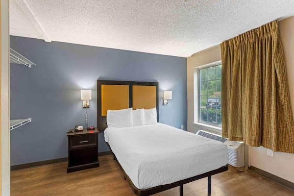 Foto van 1 Kingsize Bed | Niet-roken, Keuken - Vakantiehuis in Memphis - BedRoom