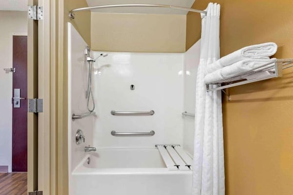 Foto van 1 Kingsize Bed | Niet-roken, Keuken - Vakantiehuis in Memphis - BathRoom