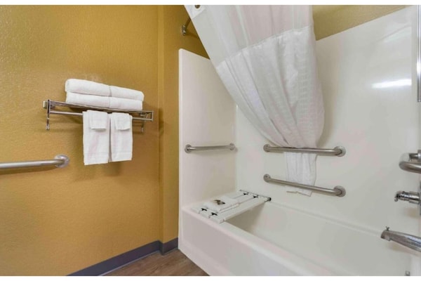 Foto van 2 Tweepersoonsbedden | Niet-roken, Keuken - Vakantiehuis in Seattle - BathRoom
