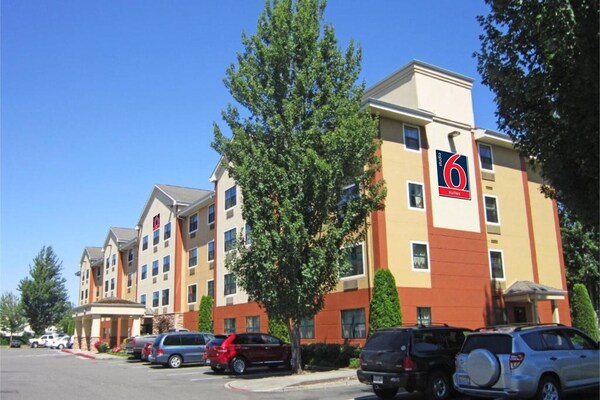 Foto van 2 Tweepersoonsbedden | Niet-roken, Keuken - Vakantiehuis in Seattle - ExteriorSummer