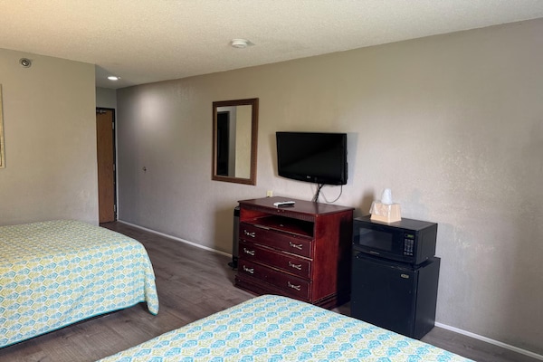 Foto van 2 tweepersoonsbedden | Rookvrij - Vakantiehuis in Coldwater, MI - BedRoom