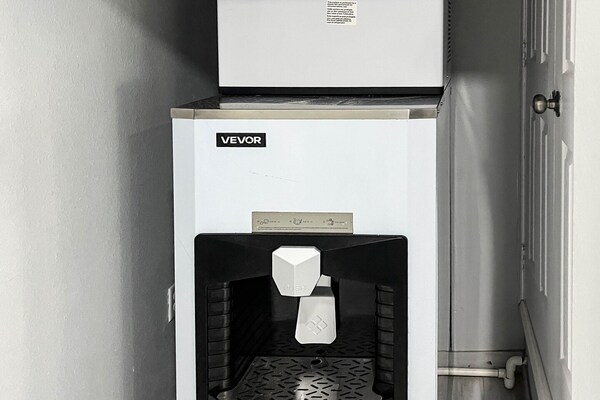 Foto van 1 kingsize bed|Mobil Acc|RI Shwr|Keuken - Vakantiehuis in Houston - Facilities