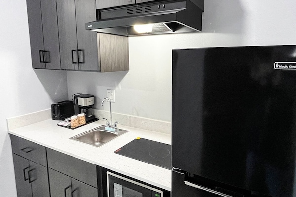 Foto van 1 kingsize bed|Mobil Acc|RI Shwr|Keuken - Vakantiehuis in Houston - Kitchen